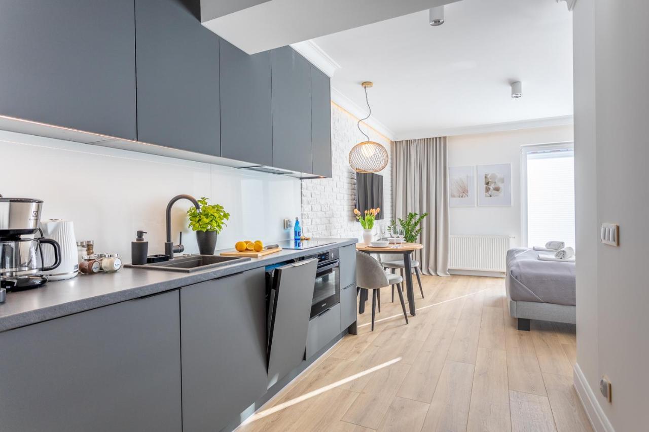 Ambria Apartments Debina Świnoujście Exteriör bild